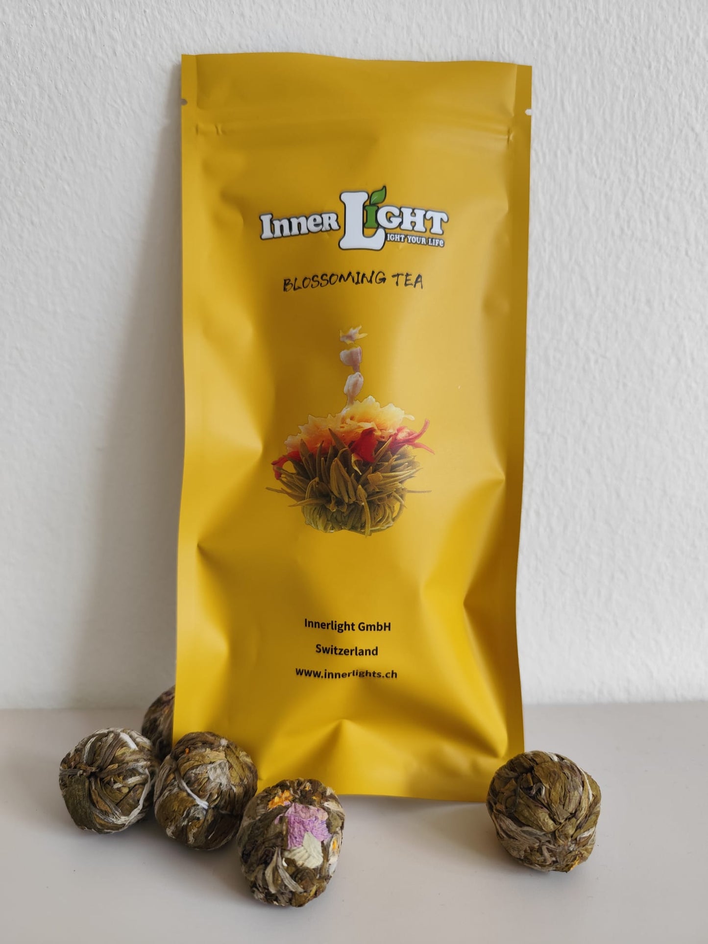 lover's kiss, blooming tea, yellow tea